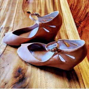 Jeffrey Campbell Last Regina Handmade Havana Wedge